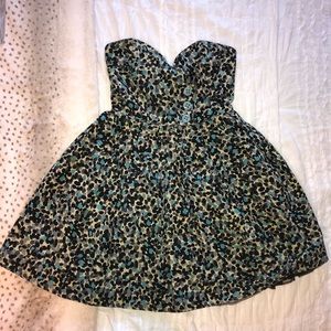 Flirty strapless dress!